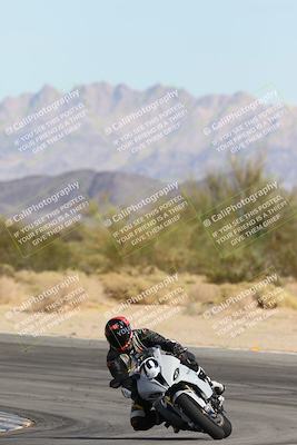 media/Nov-16-2025-Race Pace (Sun) [[8c5fa54630]]/Non Verified Riders (1st 20 Minutes)/2-Turn 10 (1010am)/